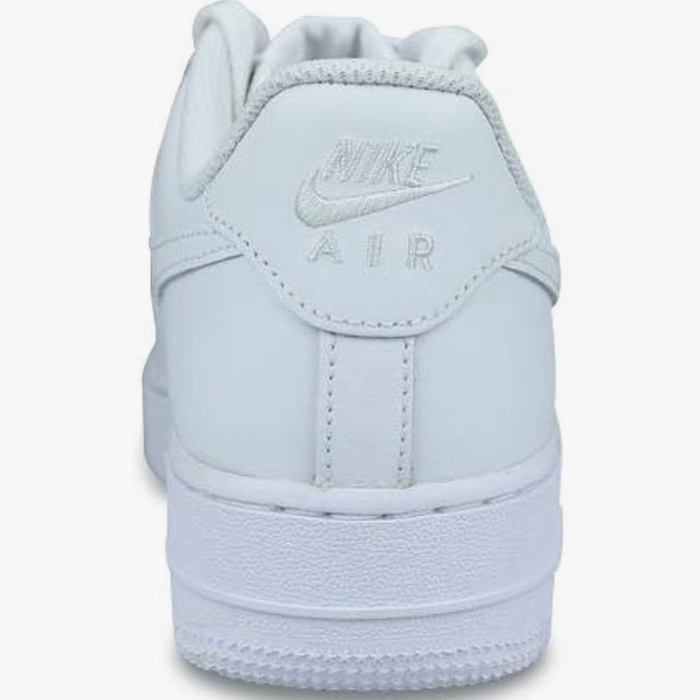 Nike Women's Gymnastics Shoes - Picture 2 of 9